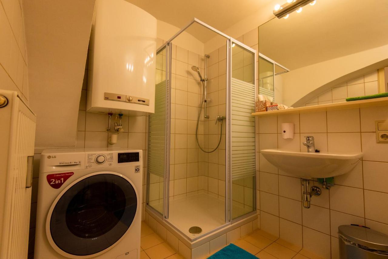 Appartements In Graz Beim Lkh Luaran gambar